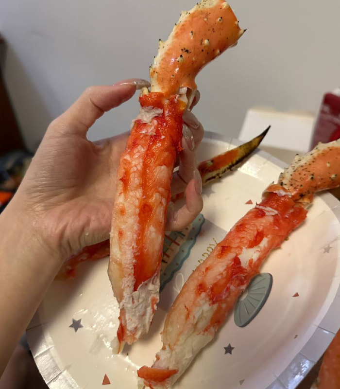 🧊 Flash-Frozen Excellence:Super Colossal Russian King Crab Legs photo review