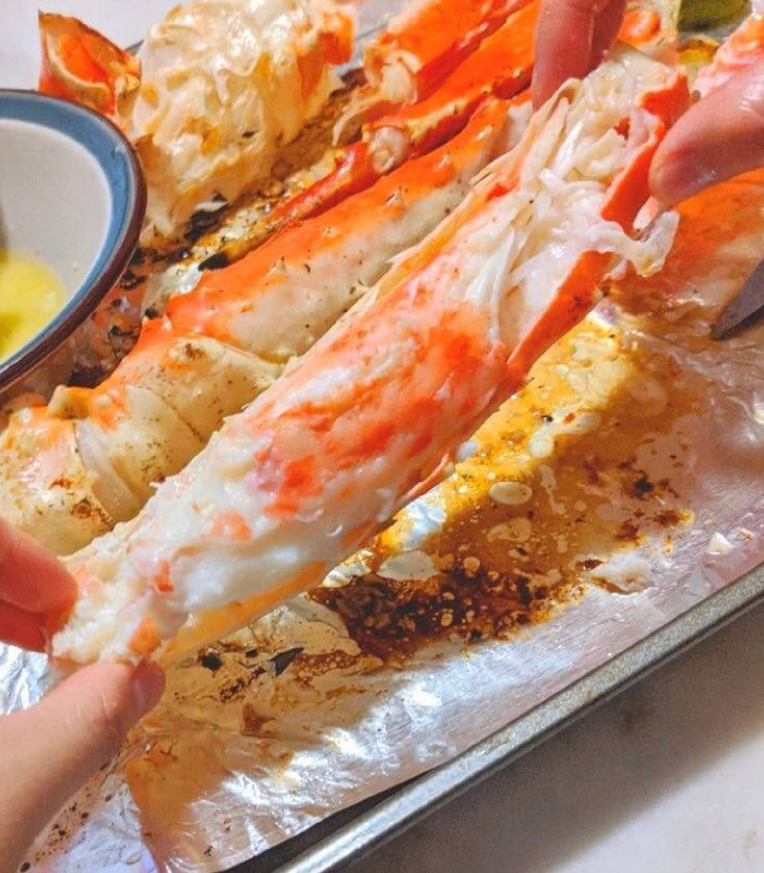 🧊 Flash-Frozen Excellence:Super Colossal Russian King Crab Legs photo review