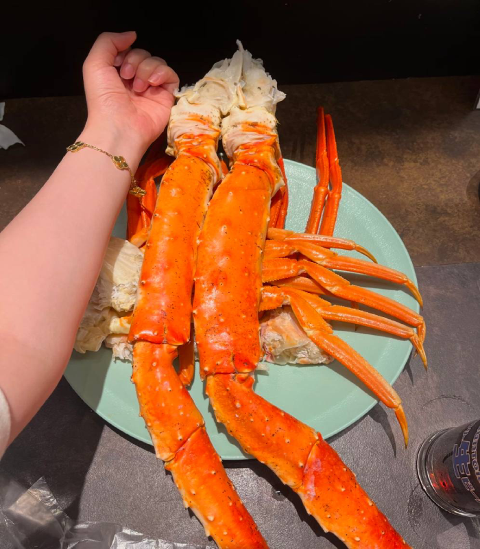 🧊 Flash-Frozen Excellence:Super Colossal Russian King Crab Legs photo review